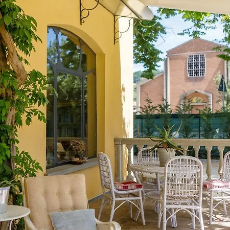La Casa Di Nani 8, Emma Villa *