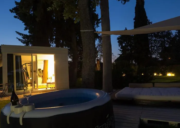 La Casa Di Nani 8, Emma