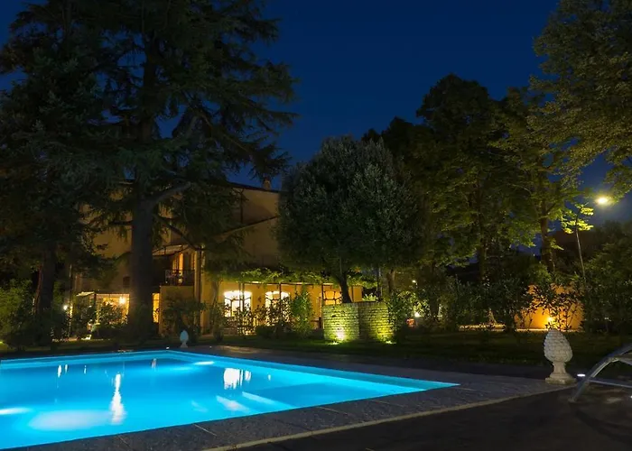 La Casa Di Nani 8, Emma *