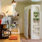 La Casa Di Nani 8, Emma