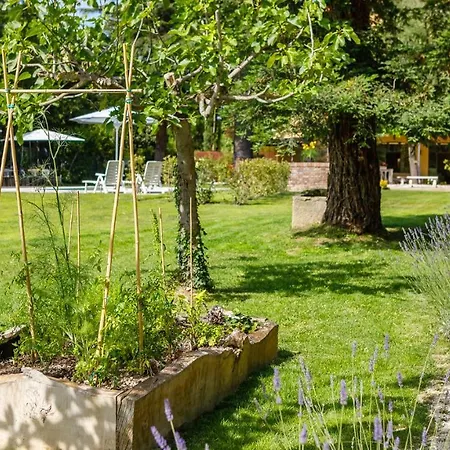 La Casa Di Nani 8, Emma Villa