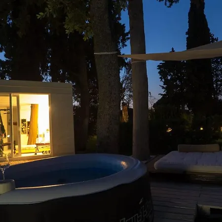 La Casa Di Nani 8, Emma