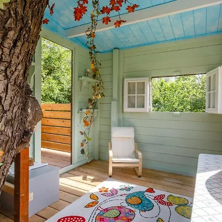 La Casa Di Nani 8, Emma