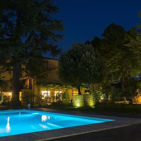 La Casa Di Nani 8, Emma *