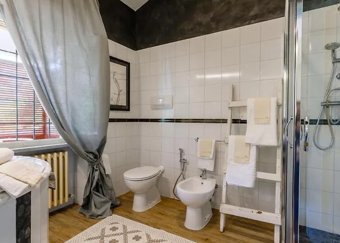 La Casa Di Nani 8, Emma Villa Forlì