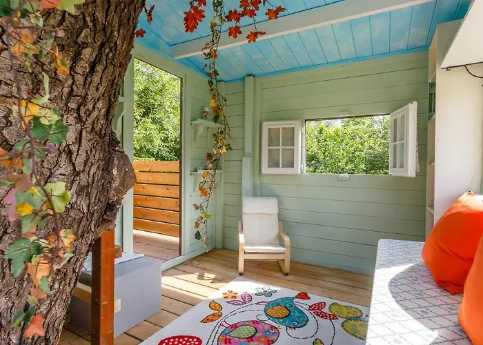 La Casa Di Nani 8, Emma